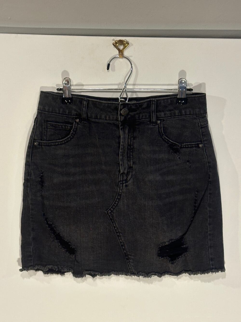 Wild Fable Distressed Black Denim Mini Skirt Asymmetric Frayed Raw Hem Womens 6